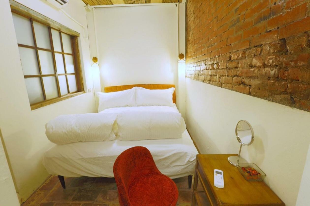 台南赤崁月樓tainan Moon House Inn Экстерьер фото